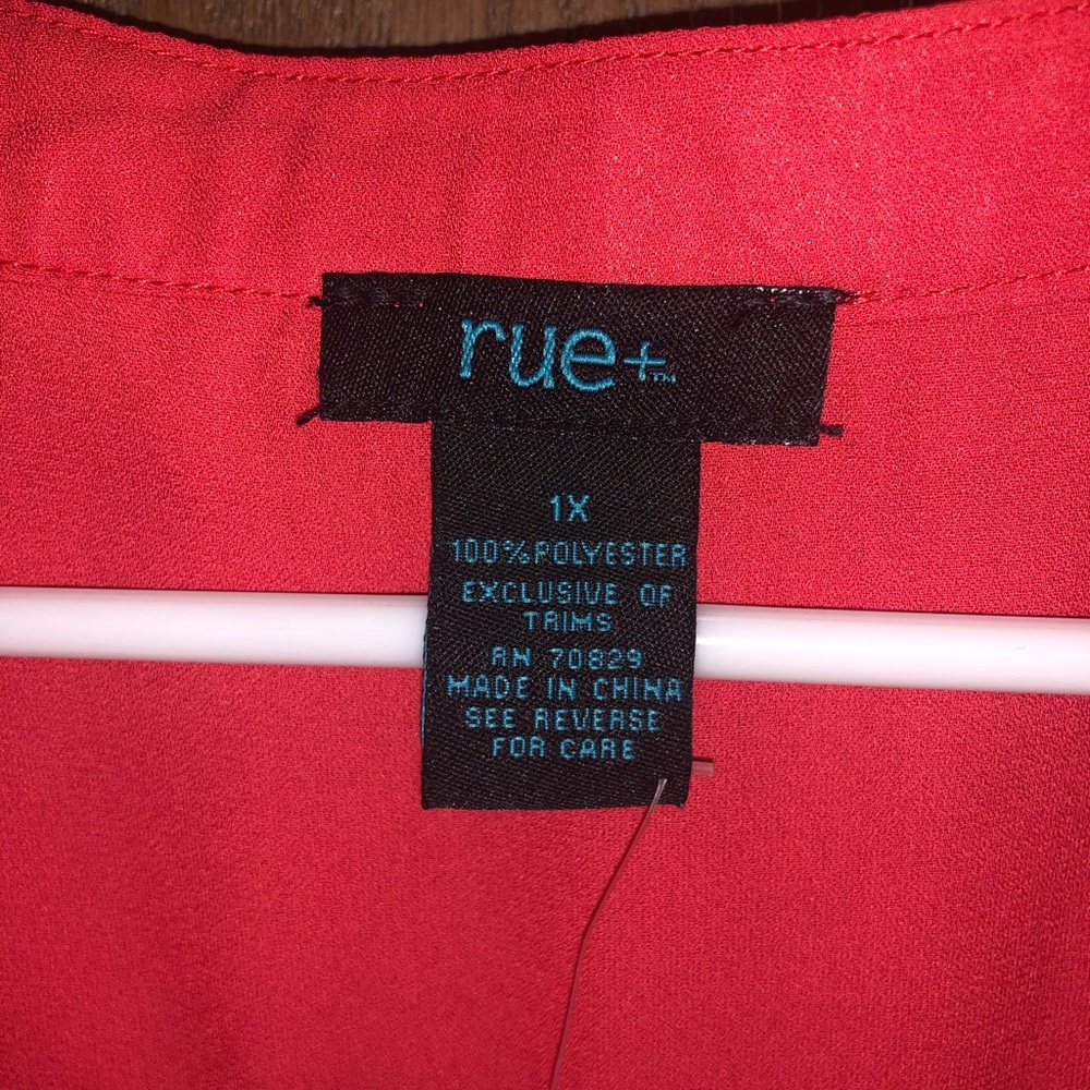 Blouse - Picture 2 of 4